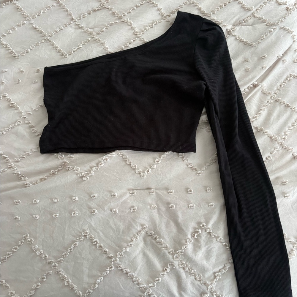 SHEIN Black Ribbed Top - Picture 3 of 4